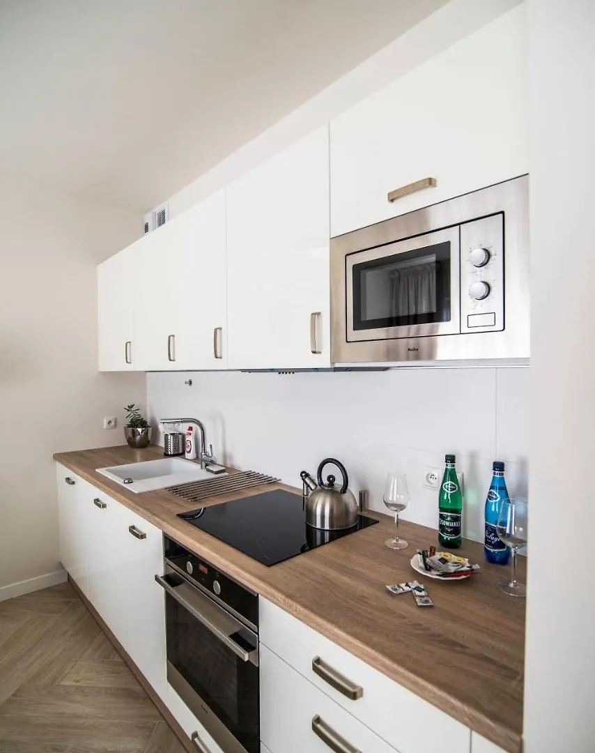 Apartamenty Dominikanska 9 Poznań Bed & Breakfast