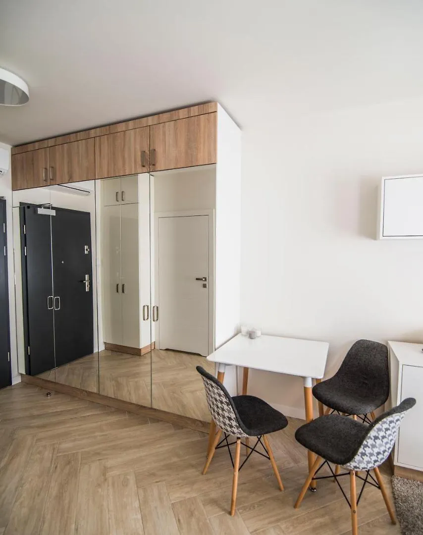 Apartamenty Dominikanska 9 Poznań Bed & Breakfast